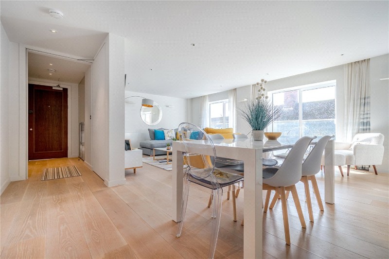 High Street, Marlborough, Wiltshire, SN8