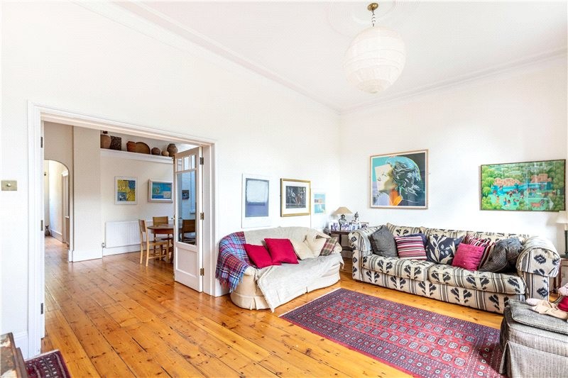 Hillersdon Avenue, Barnes, London, SW13