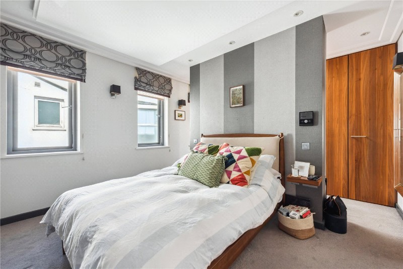 Elysian Mews, London, N7