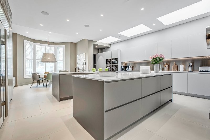 Castelnau, Barnes, London, SW13