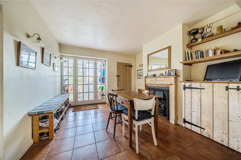School Hill, Seale, Farnham, Surrey, GU10