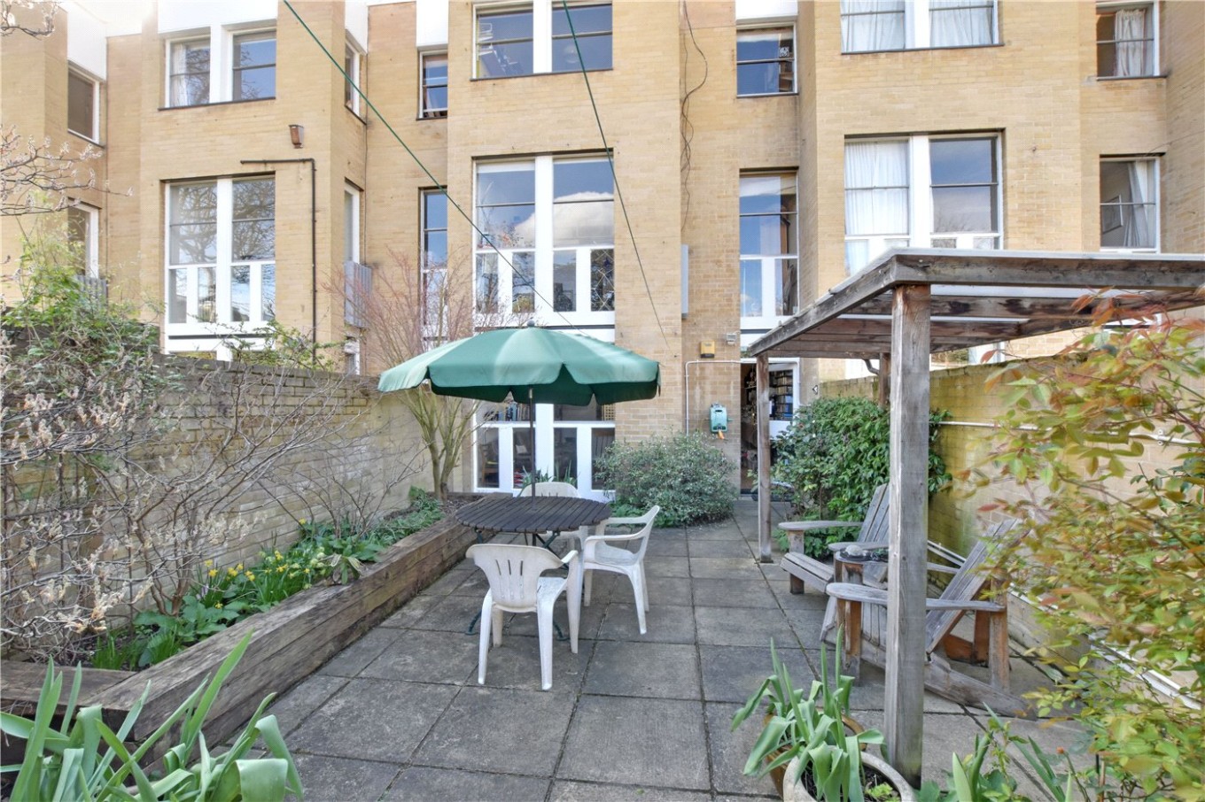 5 bedroom property for sale in Foxes Dale, Blackheath, London, SE3 (Ref