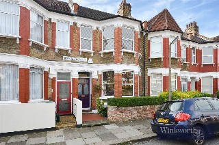 Kirkstall Avenue, London, N17