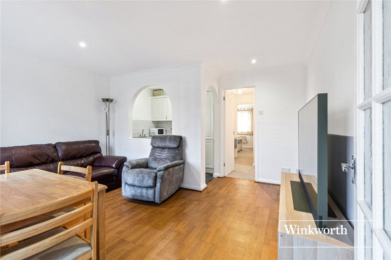 Dorset Mews, Finchley, London, N3