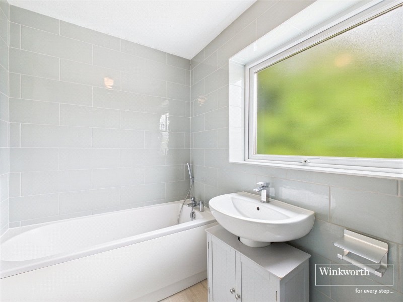 Marshall Close, Purley on Thames, Reading, Berkshire, RG8