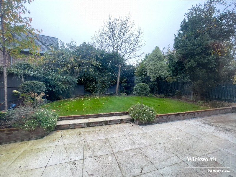 Queens Way, Hendon, London, NW4