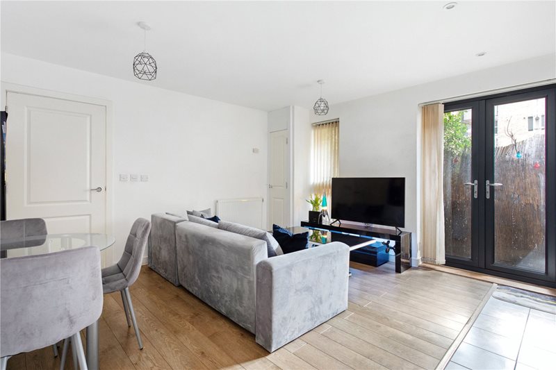 Garratt Lane, London, SW17