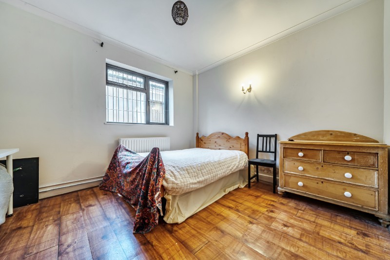 Paddock Close, London, SE26