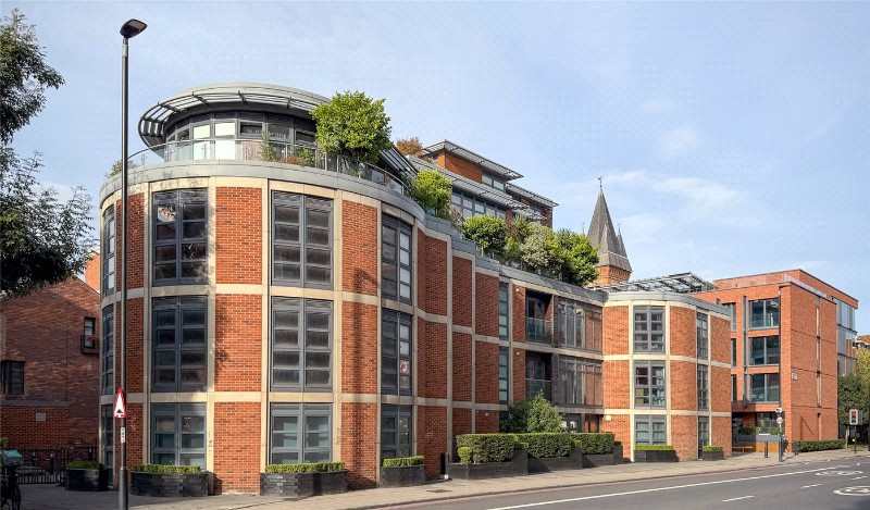 Moreton Street, London, SW1V