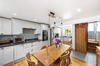 Parfett Street, London, E1