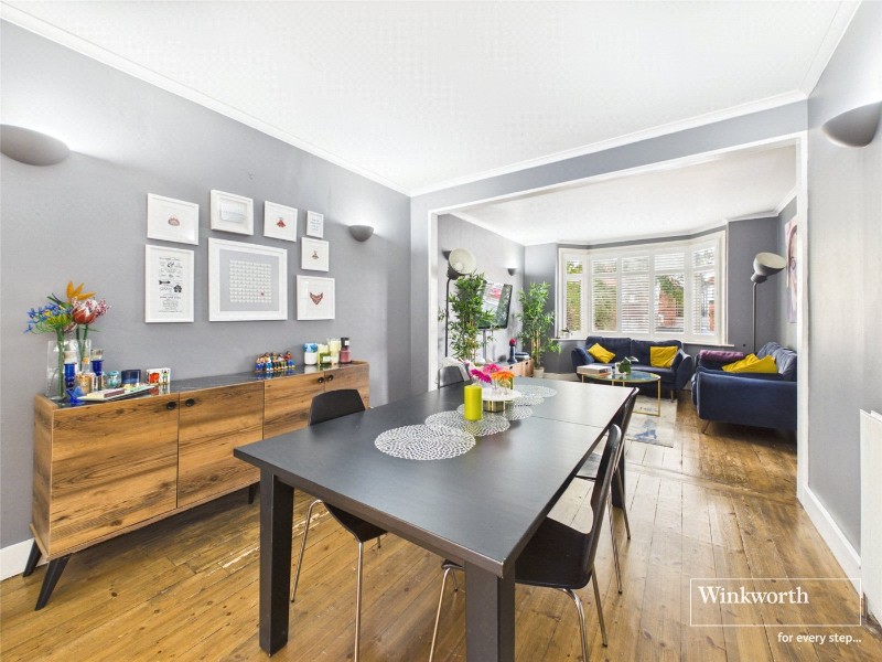 Farm Road, Edgware, HA8