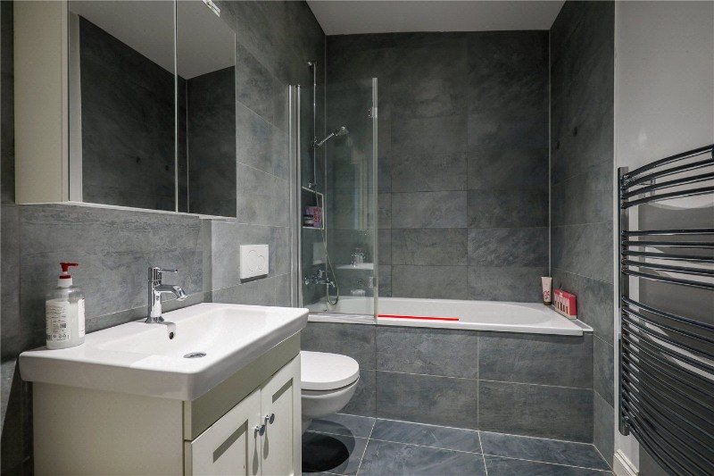 Halford Place, London, W7