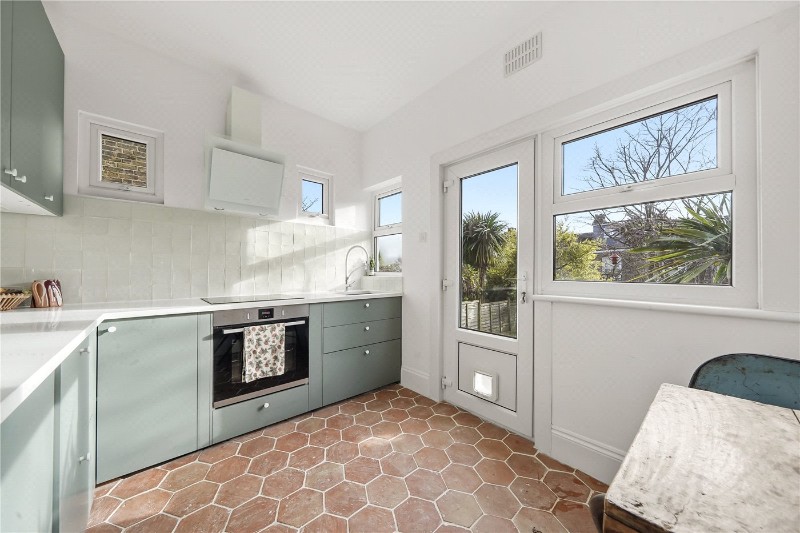 Hewitt Road, London, N8