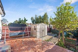 Ash Grove, London, N13