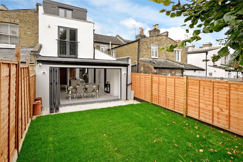 Henslowe Road, East Dulwich, London, SE22