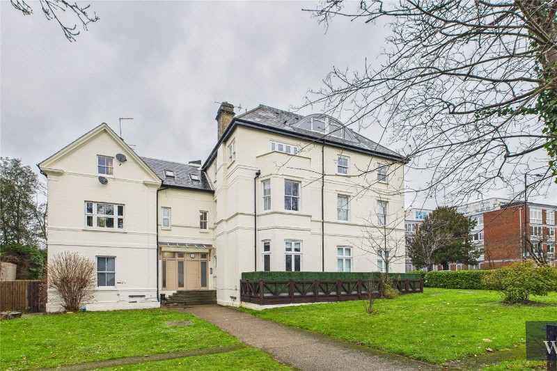 Streatham Common North, London, SW16