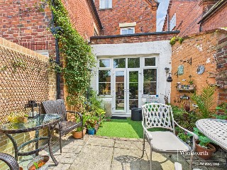Western Elms Avenue, Reading, Berkshire, RG30