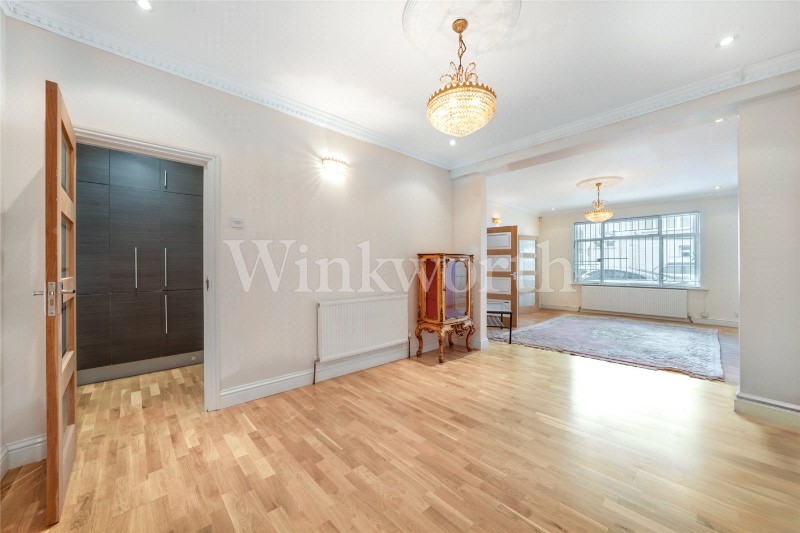 Wentworth Road, London, NW11