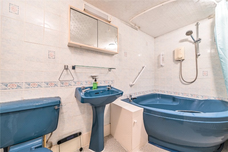 Tilford Road, Tilford, Farnham, Surrey, GU10