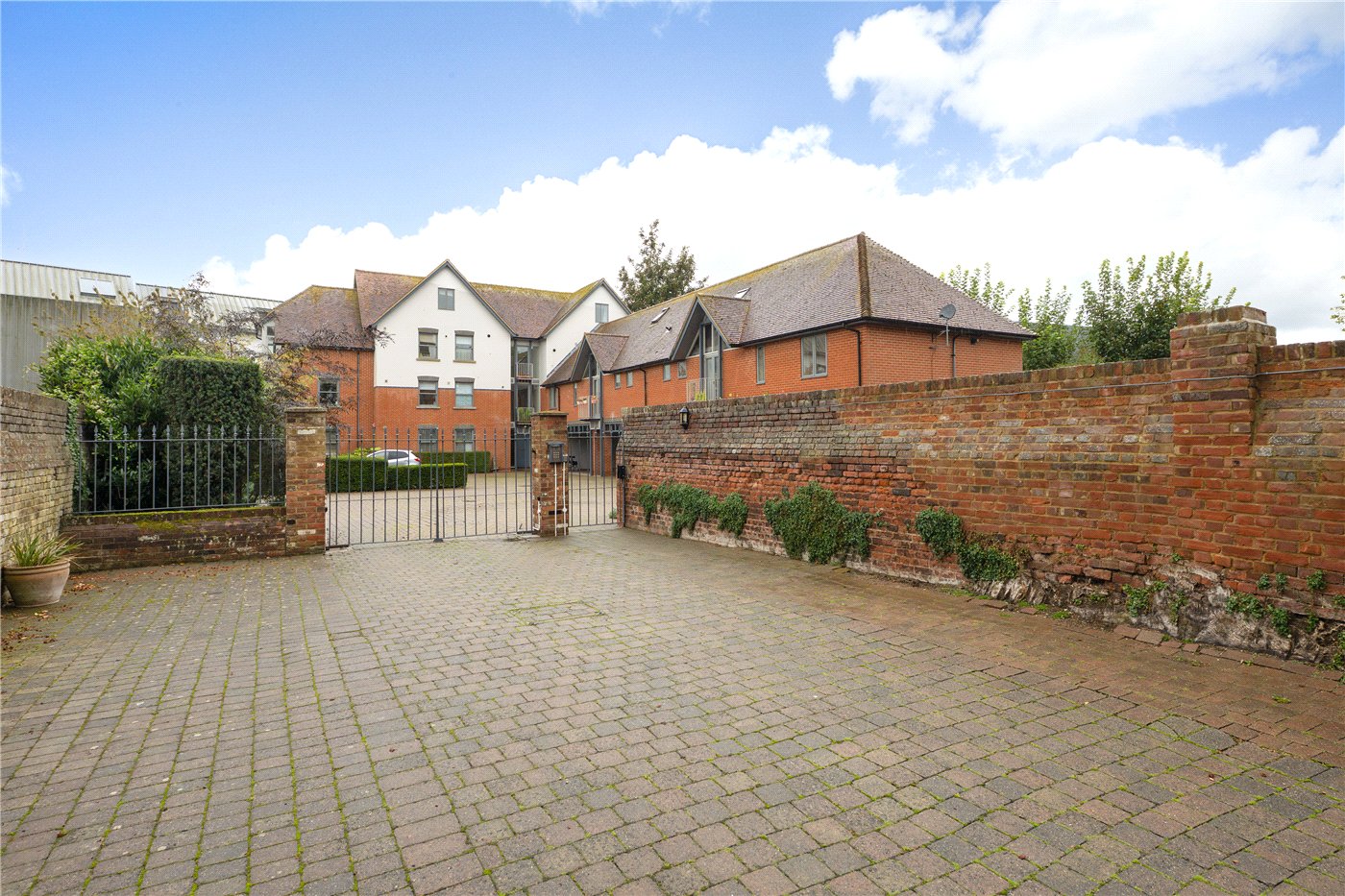 Holman Mews, Canterbury, Kent, CT1