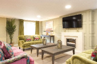 Bath Road, Devizes, Wiltshire, SN10
