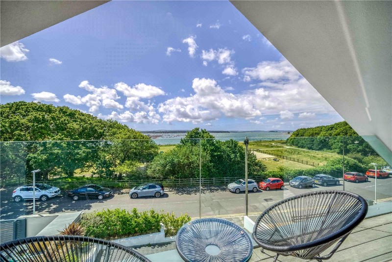 Whitecliff Road, Poole, BH14