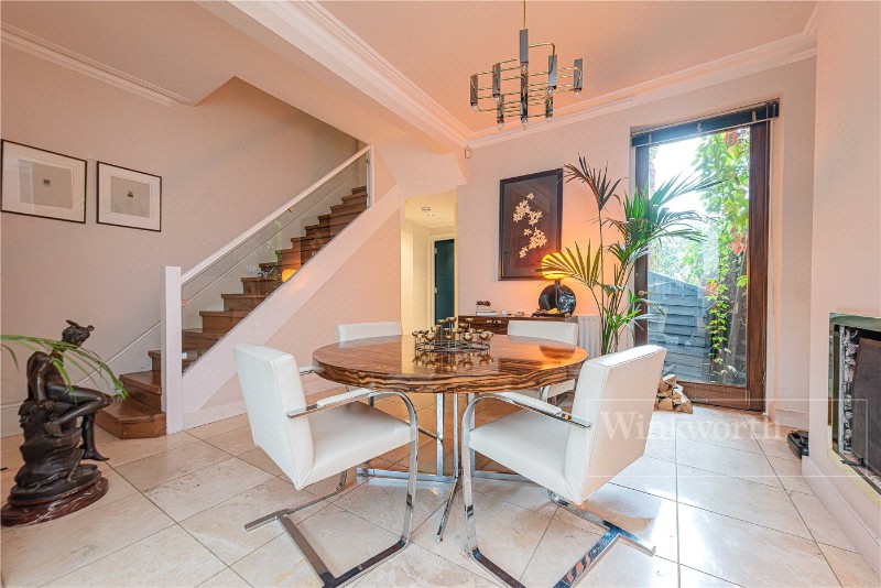 Purves Road, London, NW10