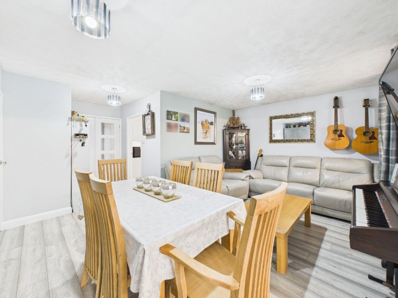 Nymet Avenue, Bow, Crediton, Devon, EX17