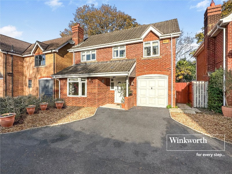 Dymewood Road, Three Legged Cross, Wimborne, Dorset, BH21