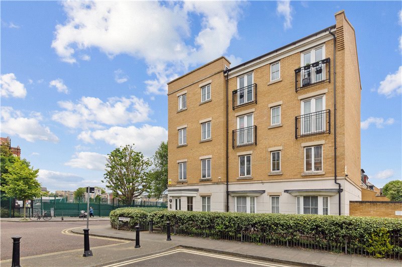 Lynbrook Grove, London, SE15