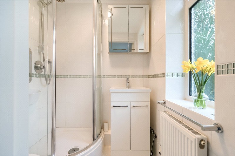 Swingate Road, Farnham, Surrey, GU9