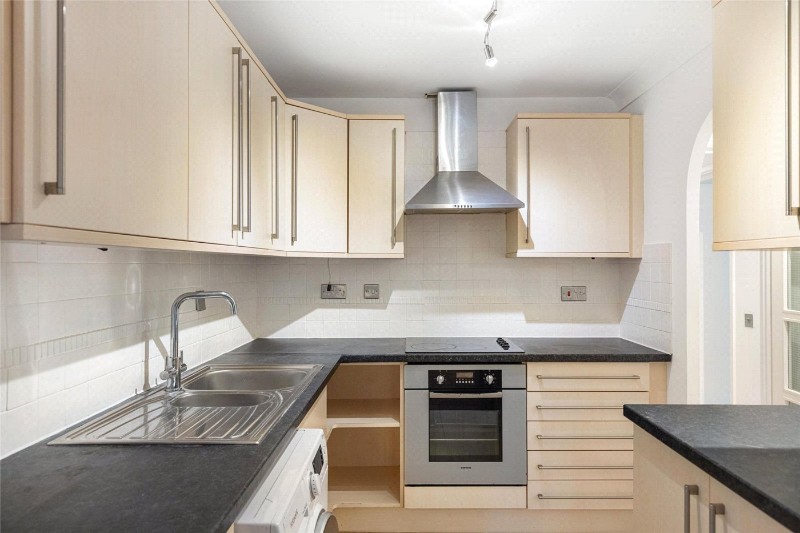 Kingswood Drive, London, SE19