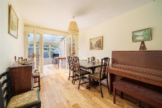 Kingslawn Close, London, SW15