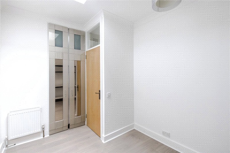 Connaught Close, London, W2