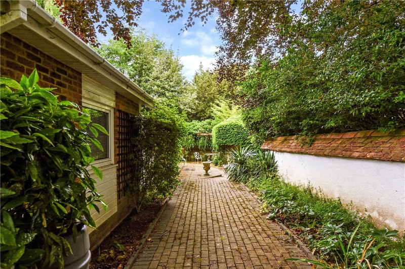 Stockbridge Road, Winchester, Hampshire, SO22