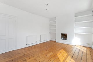 Mayola Road, London, E5