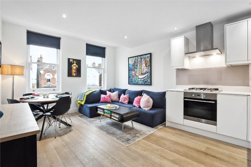 Sisters Avenue, London, SW11