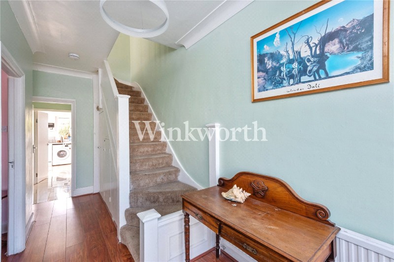 Ash Grove, London, N13
