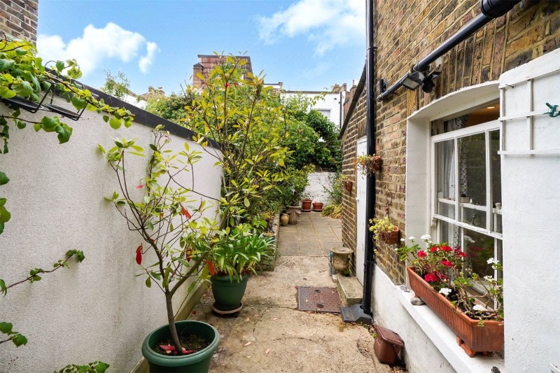 Landseer Road, London, N19
