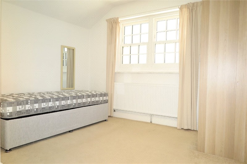 West Street, Farnham, Surrey, GU9