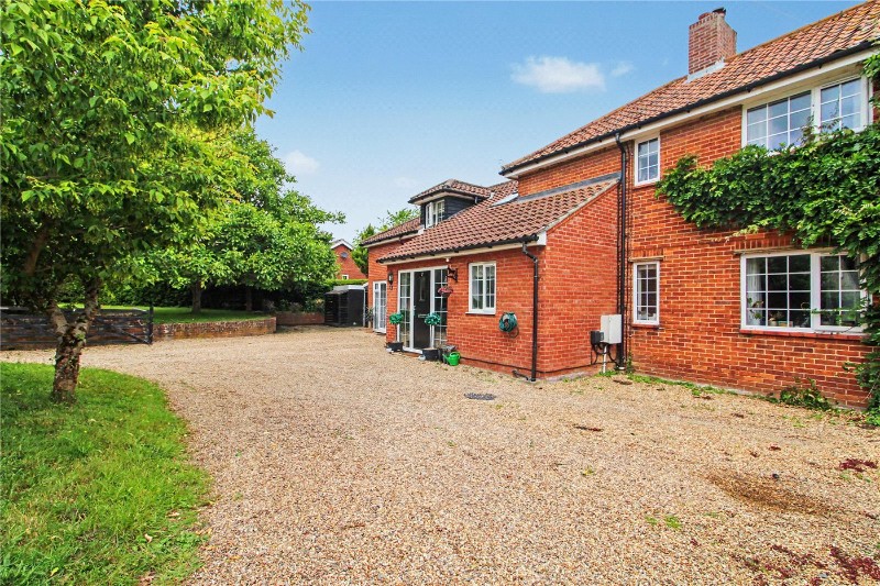 Walnut Hill, Surlingham, Norwich, Norfolk, NR14