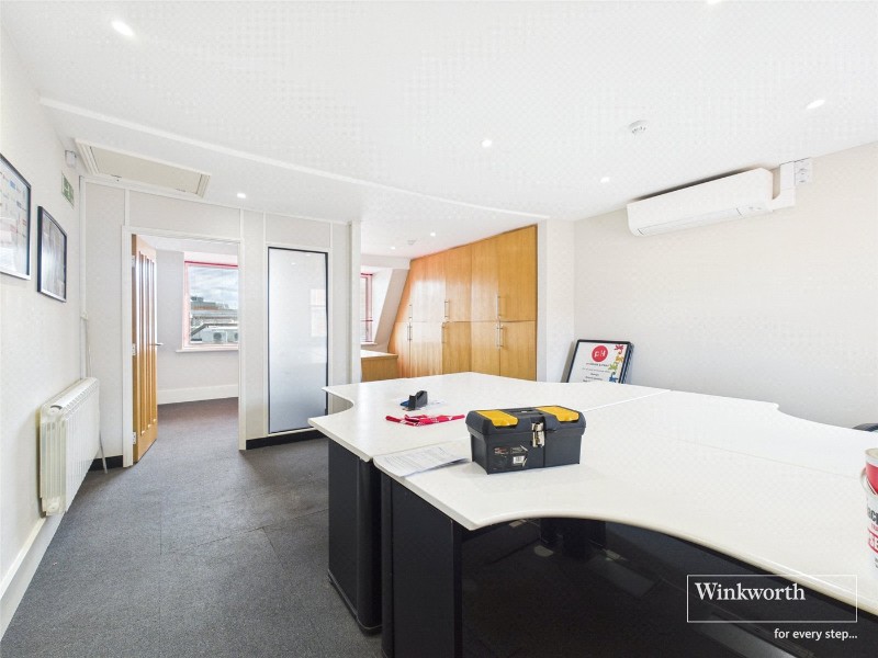 Cross Street, Reading, Berkshire, RG1