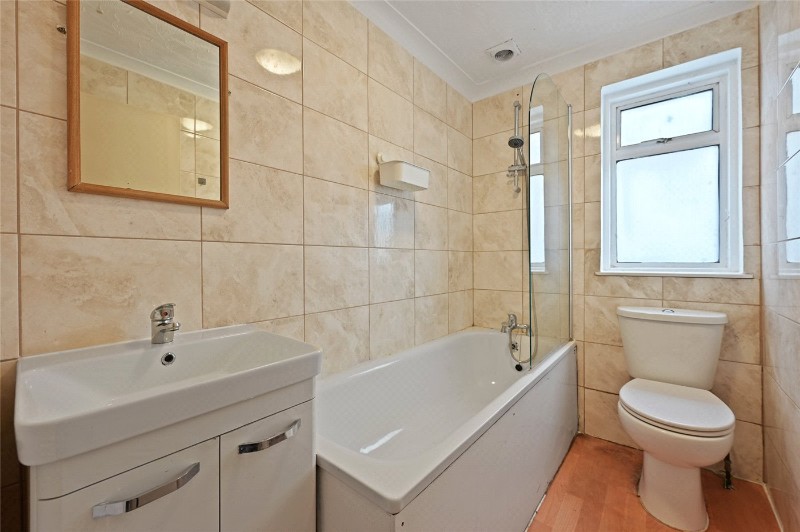 Bloemfontein Road, London, W12
