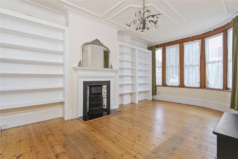 Riverway, London, N13