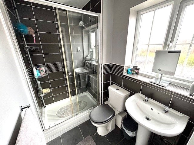 Aintree Way, Bourne, Lincolnshire, PE10