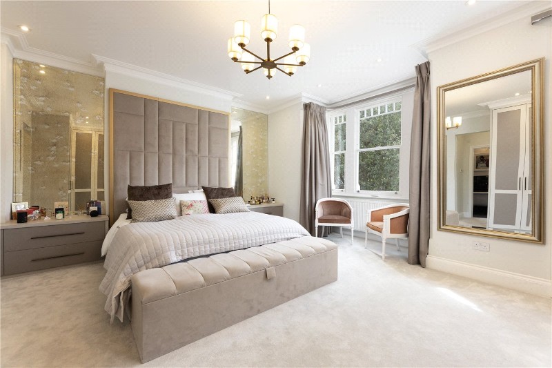 Carmalt Gardens, London, Putney, SW15