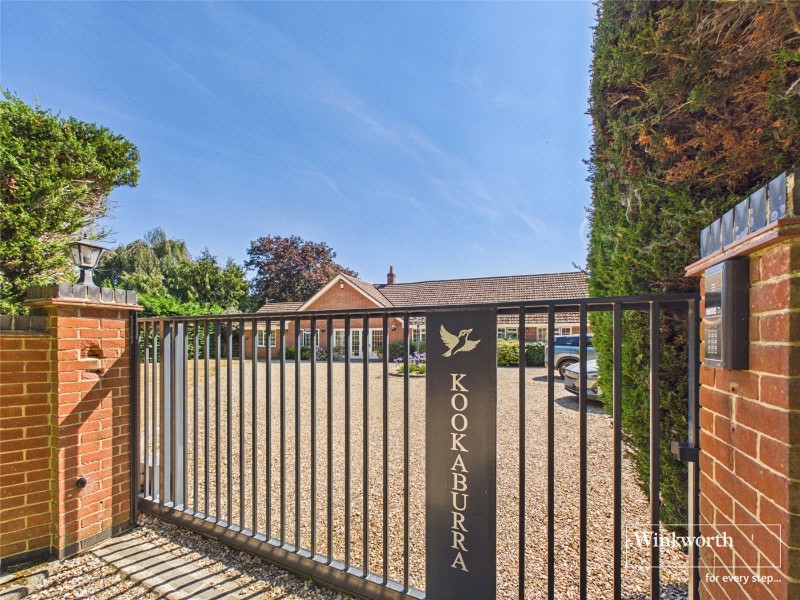 Carbinswood Lane, Woolhampton, Reading, Berkshire, RG7