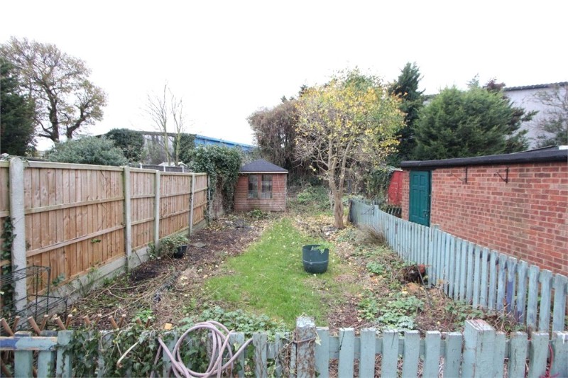 Hazelwood Grove, Leigh-on-Sea, Essex, SS9