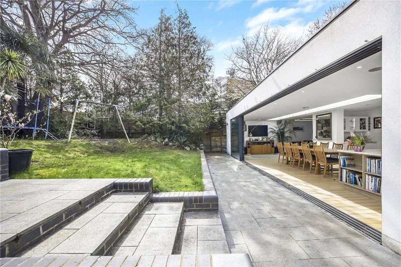 Biscoe Way, Lewisham, London, SE13