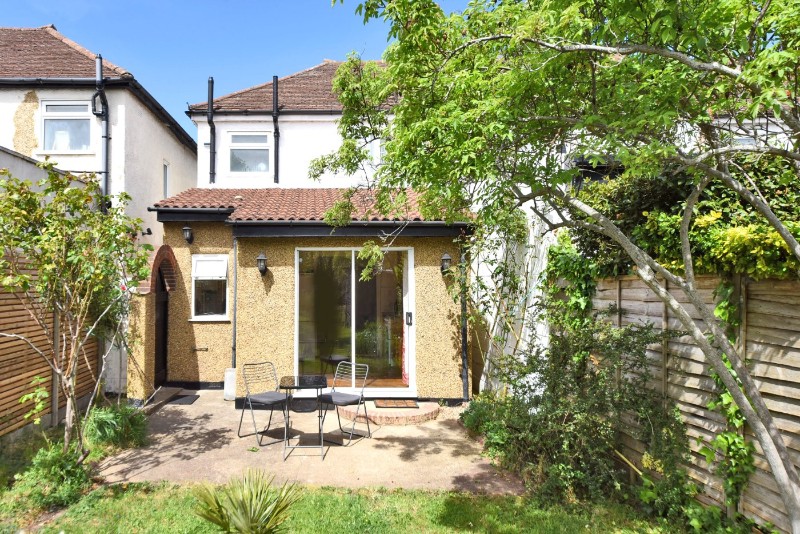 Merrilands Road, Worcester Park, Surrey, KT4